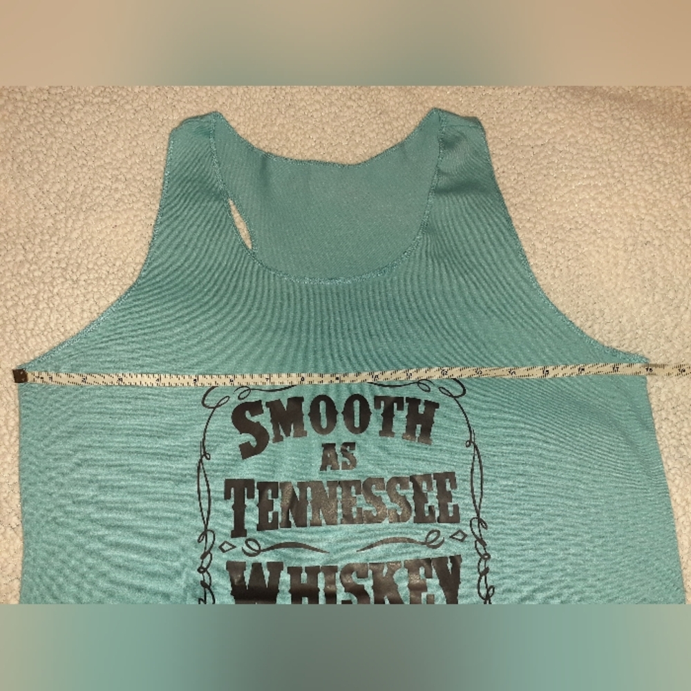 3 Women's Tanks - Picture 2 of 7
